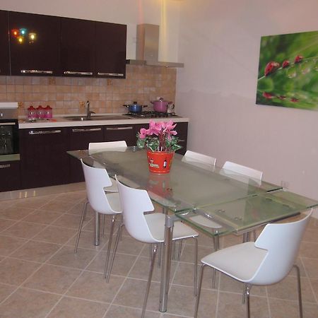 Ferienwohnung A 100Metri Da Piazza Duomo Di Ortigia Syrakus Zimmer foto
